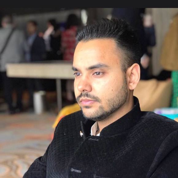 Poshmark profile picture for @vermasuraj